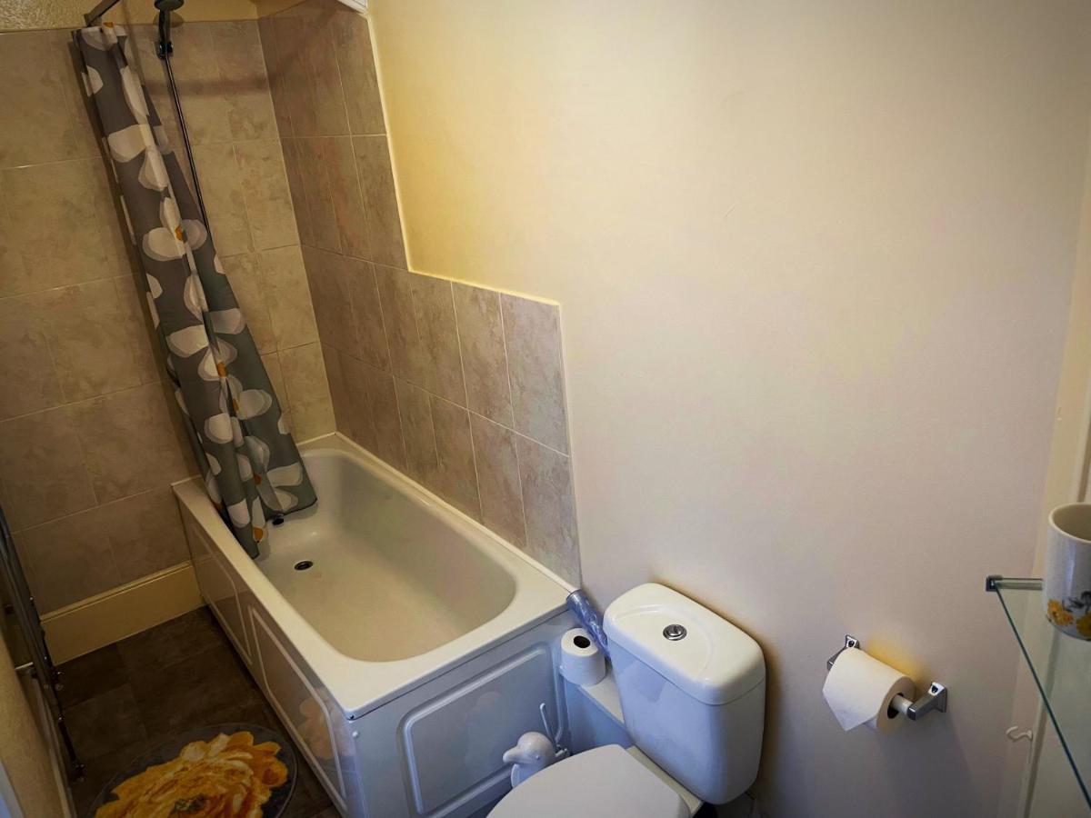 The Dartmoor Bnb Йелвертон Экстерьер фото